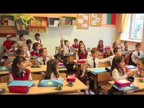 Видео: Честит Първи учебен ден първолачета! Сайт на класа www.azucha.com