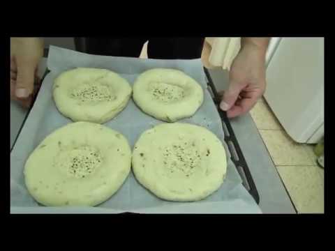 Видео: Очень вкусные узбекские лепёшки в духовке!    Uzbek bread in the oven.كعك لذيذ جدا في الفرن!