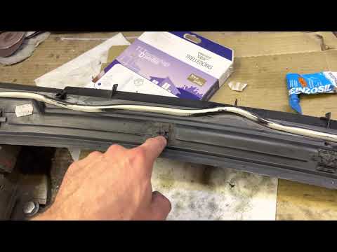 Видео: Ремонт планки обтекателя bmw е46. 51718208483. Ремонт жабо.