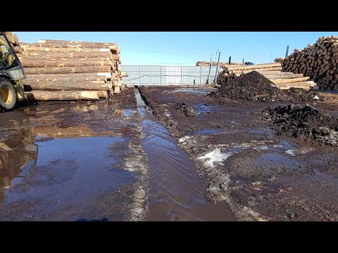 Видео: Эксклюзивный способ работы экскаватора погрузчика