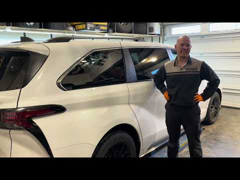 Видео: Инструкции по замене трансмиссионной жидкости eCVT для Toyota Sienna Hybrid 2021–2024 годов выпуска