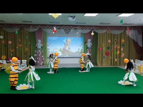 Видео: Танец пчелок и цветов