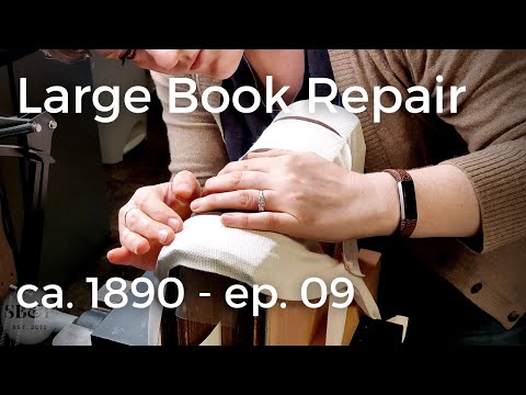 Видео: Последние штрихи! Укладываем подгибы/приклеиваем антикварную кожу на корешок. Сравнение ДО и ПОСЛЕ😍
