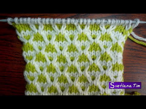 Видео: Узоры спицами. Двухцветный Узор "СОТЫ ДВУХ ЦВЕТОВ" - ленивый ЖАККАРД. Вязание спицами № 122