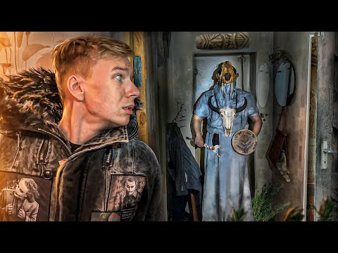 Видео: ПРЯЧЕМСЯ В ДОМЕ ПОД ЗЕМЛЕЙ ОТ ПРИЗРАКА ШАМАНА. НАМ НЕКУДА БЕЖАТЬ