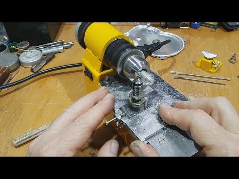 Видео: Простой суппорт для мини станка.