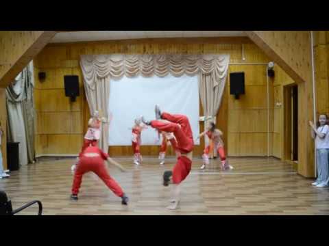 Видео: Танец "Бравые пожарные!"