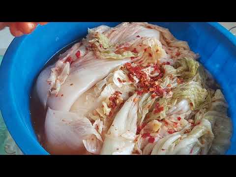 Видео: КАК Я ЗАПРАВЛЯЮ ПЕКИНСКУЮ КАПУСТУ./чимчи/