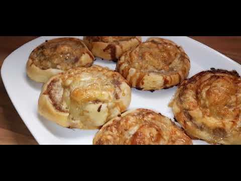 Видео: Улитки  из слоёного теста с фаршем. Ну,а как же без пения. #рецепты #жизньсовкусомсчастья #вкусно