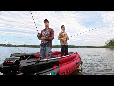 Видео: СЫН ЗАПОМНИТ ЭТУ РЫБАЛКУ НАДОЛГО! Рыбалка с сыном с новой лодки