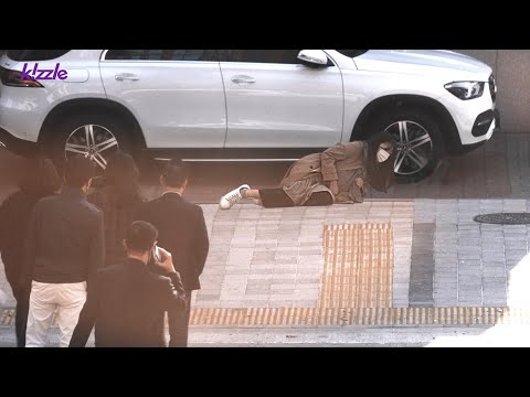 Видео: Что делать, если вы видите травмированную беременную женщину?