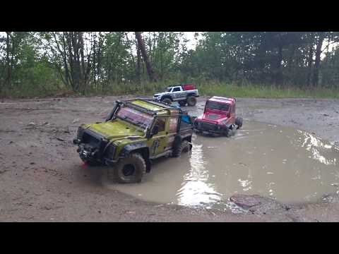 Видео: RC Cars MUD. Три Traxxas TRX-4 и два AXIAL. OFF Road