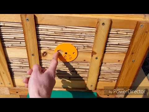 Видео: Улей из камыша.(обзор)