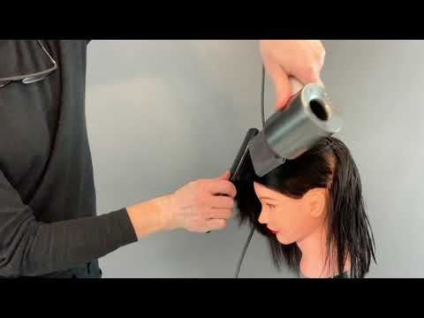 Видео: Сушки 9-рядной щёткой методом обёртывания стрижки выполненной в технике Слои Andrey Akimov.