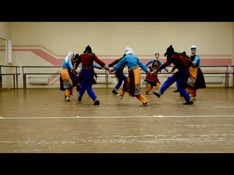 Видео: «Амшен», попурри танцев причерноморских армян. Ансамбль армянского танца и песни «Амшен».