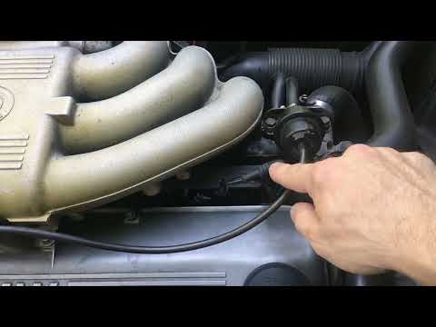 Видео: Промывка топливных форсунок BMW e34 m20b20