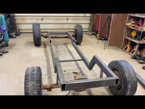 Видео: Сборка рамы Ratrod! Получил основную раму для грузовика модели A. Оси приварены для регулировки д...