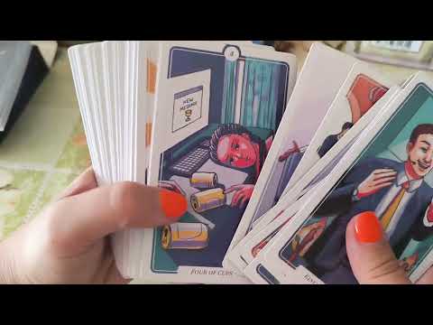Видео: Часть 2. Обзор моих колод Таро. Моя тарошная коллекция;) 