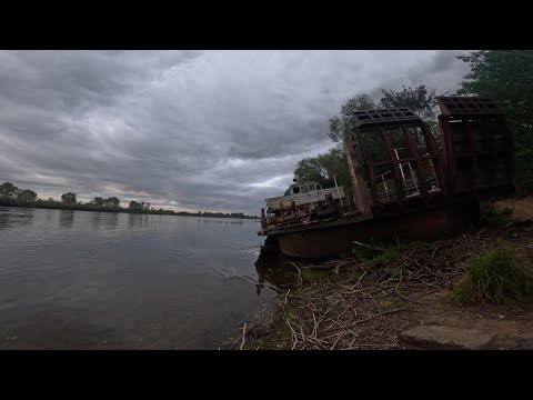 Видео: ПОСЕТИЛ ЗАБРОШЕННУЮ БАРЖУ