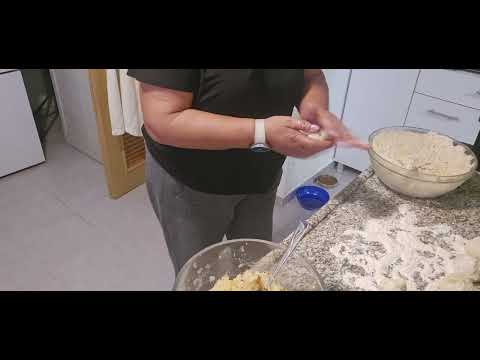 Видео: МОИ. ПИРОЖКИ