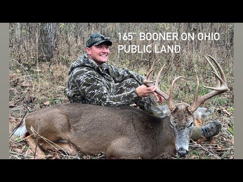 Видео: Охота с луком на белохвостых оленей Огайо. Общественная земля, BOONER с 18 ярдов!