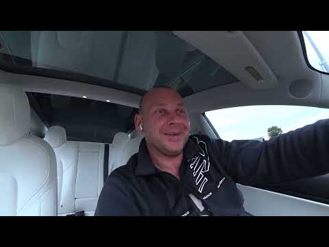 Видео: Toyota RAV4 2023 и Toyota Corolla 2023  Два потрясения за пару дней  Особенности при аренде авто