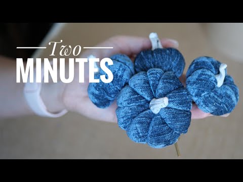 Видео: Маленькие тыквы из ткани для осенних композиций / DIY TSVORIC