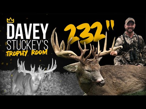 Видео: САМЫЕ БОЛЬШИЕ деньги в Огайо! (Экскурсия по залу трофеев Дэйви Стаки)