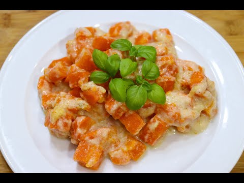 Видео: Сочная, сладкая морковь в молочном соусе. Справится даже неопытный кулинар! Carrots in milk sauce!