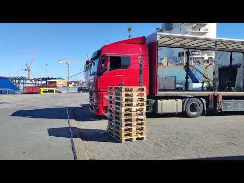 Видео: 72 часа на самом стрёмном паркинге во Франции! Загрузка в порту Германии.