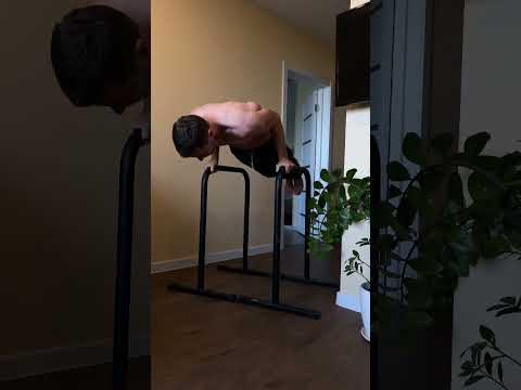 Видео: Утренний обряд влркаутера 🎯 #воркаут #тренировка