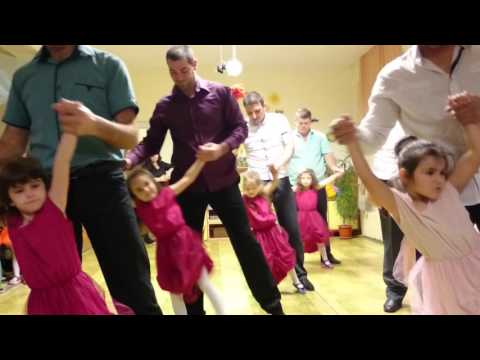 Видео: Танц бащи с дъщери