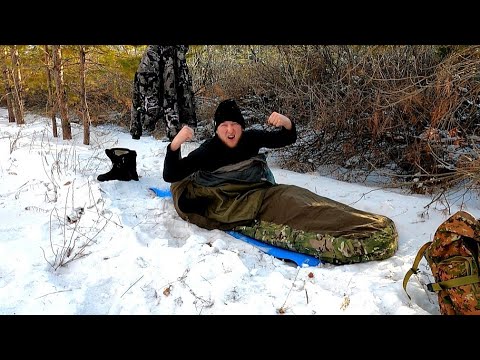 Видео: Тест модульной спальной системы в лесу! Зимний поход в лес. #пвд