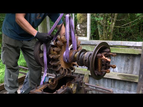 Видео: 100-летняя микрогидротурбина: Часть 3 — Демонтаж ковшового колеса и модернизация водовода