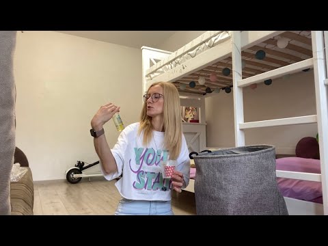 Видео: ВЛОГ Мама в деле / Уборка на столе Киры и в корзине слаймов
