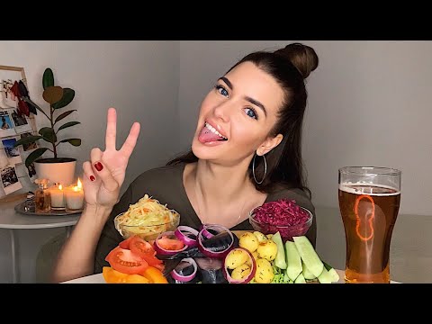 Видео: КАК Я РАБОТАЛА ПРЕПОДОМ В УНИВЕРЕ 🤓 || МУКБАНГ скумбрия пиво картошка || MUKBANG fish beer no asmr
