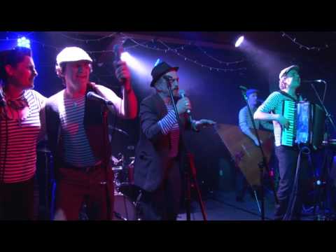 Видео: VulgarGrad - Школа бальных танцев - School of Ballroom Dancing