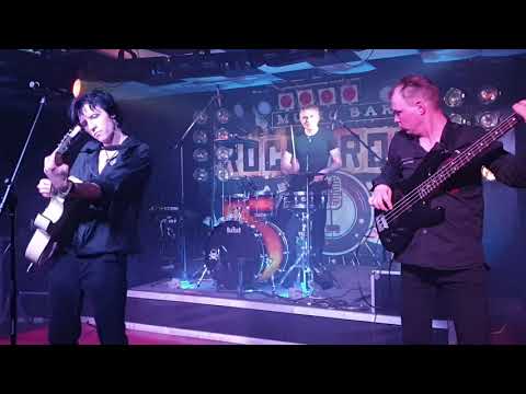 Видео: КИНОхроника - Перемен & Группа крови (ROCK N ROLLA)