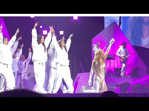 Видео: Мари Краймбрери. Имя собственное «Если устал» ВТБ Арена. г.Москва 12.05.2023