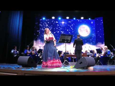 Видео: Пожалуй, это лучшее исполнение романса  «В лунном сиянии»