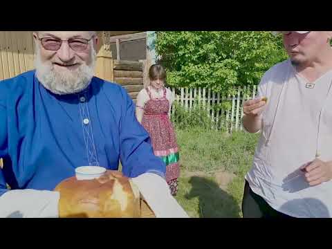 Видео: Цагаан оростой тосгонд самогондов.
