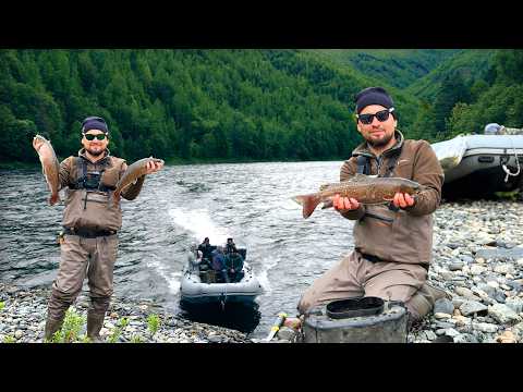 Видео: ЧУДО РЕКА? ТРОФЕЙ С КАЖДОГО ЗАБРОСА! ГОРНАЯ РЫБАЛКА УДАЛАСЬ!