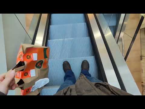 Видео: ПЕРВАЯ РАБОЧАЯ СМЕНА КУРЬЕРА В 2024 ГОДУ. ЯНДЕКС ЕДА