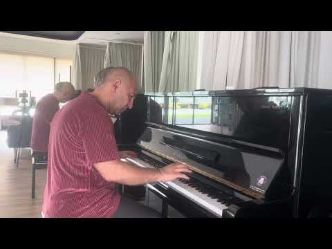 Видео: И. Корнелюк. Город которого нет.  Кавер В. Платкова. City Piano Cover by Viktor Platkov.