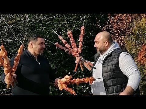 Видео: АРМЯНСКИЙ ШАШЛЫК АССОРТИ. МЯСО на МАНГАЛЕ.