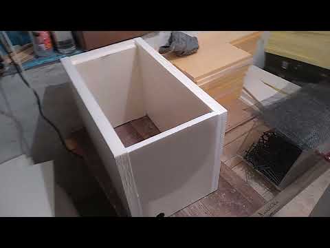 Видео: Сборка 6 рамочных ульев.Выгодно или нет.