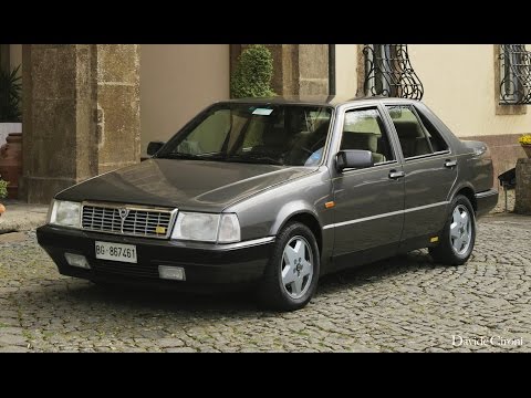 Видео: Безумная Lancia Thema 8.32 с двигателем Ferrari V8 - Davide Cironi Drive Experience