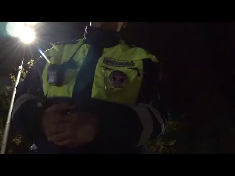 Видео: ГАЙЦЫ ПОДОШЛИ И НАЧАЛИ КАЧАТЬ ПРАВА ДПС ГИБДД