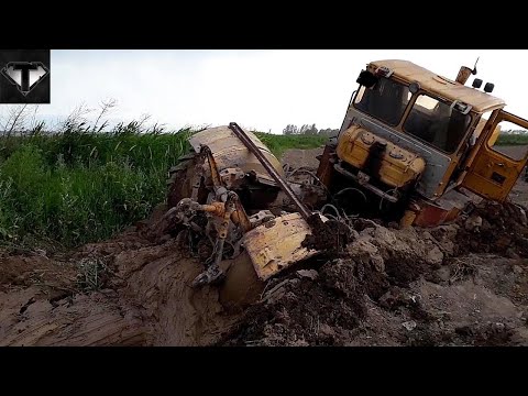 Видео: Русская техника. Трактора К-700, К-701, К-744, Т-40 на бездорожье.