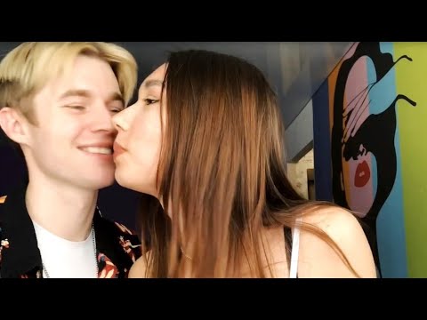 Видео: Как не испортить ПЕРВЫЙ ПОЦЕЛУЙ руками? Куда девать руки при поцелуе